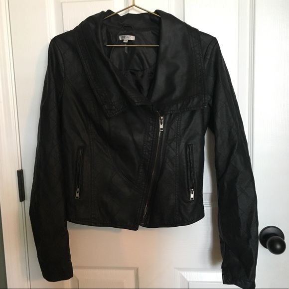 Leather jacket - Picture 2 of 4